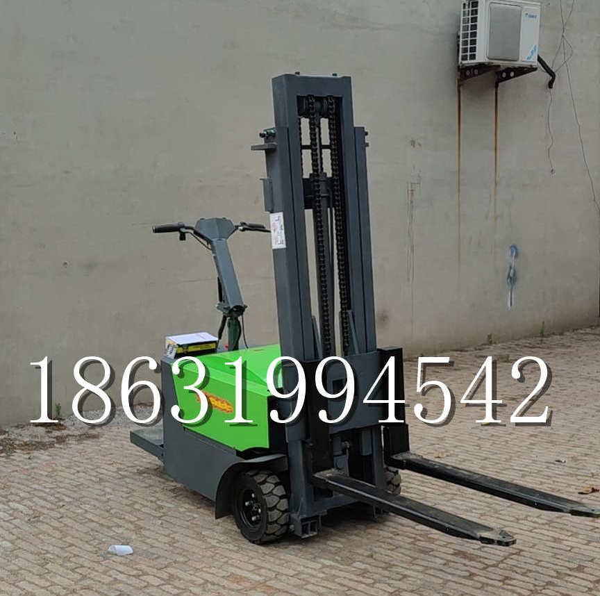 龙井市优程全电动叉车插腿式堆高车液压装卸车1.5吨升高小型站驾式铲车